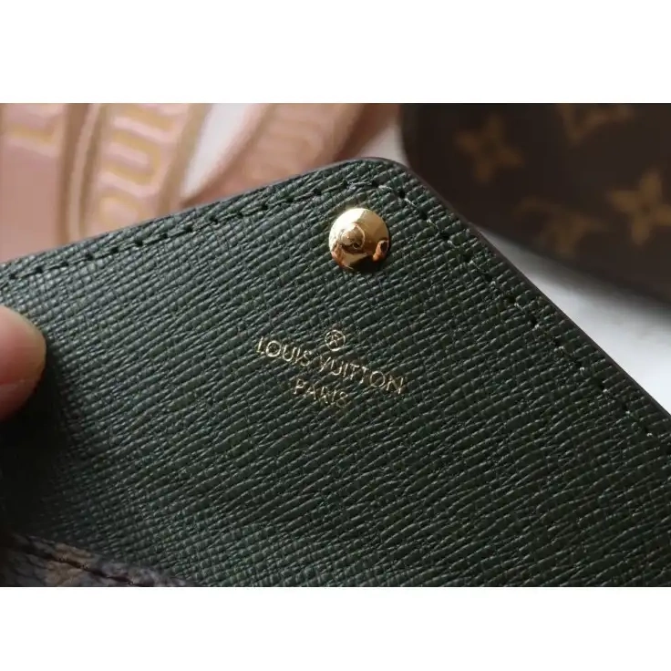 Fashionrepsfam ru 2102SH0013 Bags LV 0812